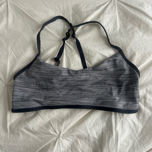 Lululemon Gray Women's Athletic Bralette Size 6 - Picture 1 of 4